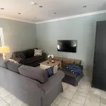 Strandhaus Sonnenseite Links, Nur 100m Vom Senftenberger * 센프텐베르크