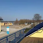 Strandhaus Sonnenseite Links, Nur 100m Vom Senftenberger 펜션