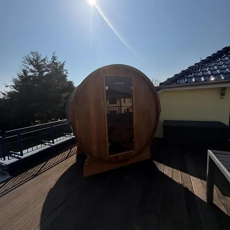 Strandhaus Sonnenseite Links, Nur 100m Vom Senftenberger Hébergement de vacances