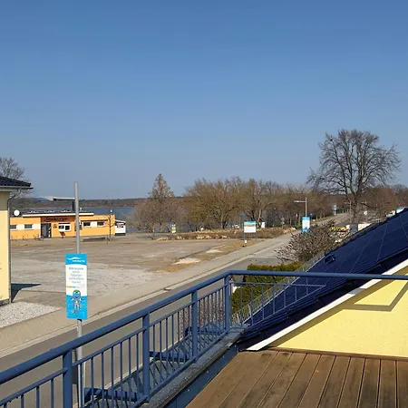 Strandhaus Sonnenseite Links, Nur 100m Vom Senftenberger Dom wakacyjny