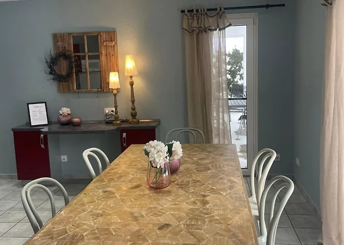 Strandhaus Sonnenseite Links, Nur 100m Vom Senftenberger بيت للعطل *