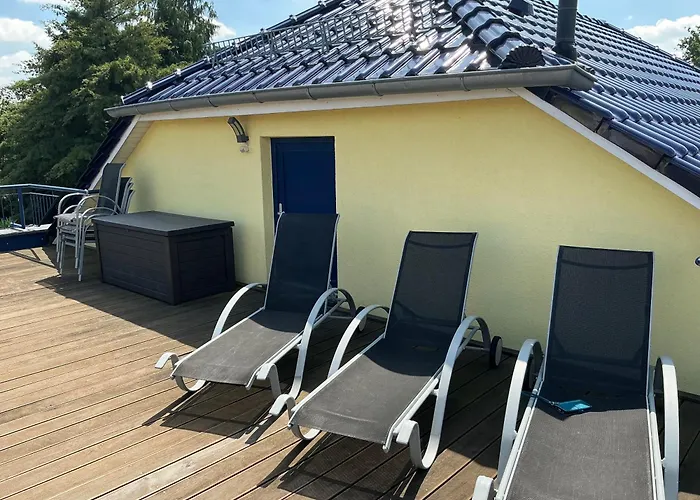 Strandhaus Sonnenseite Links, Nur 100m Vom Senftenberger Dom wakacyjny Senftenberg