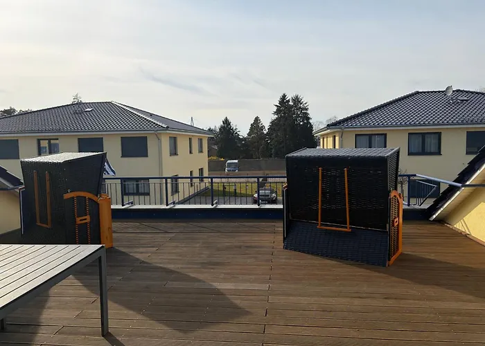 Strandhaus Sonnenseite Links, Nur 100m Vom Senftenberger بيت للعطل سنفتنبرغ