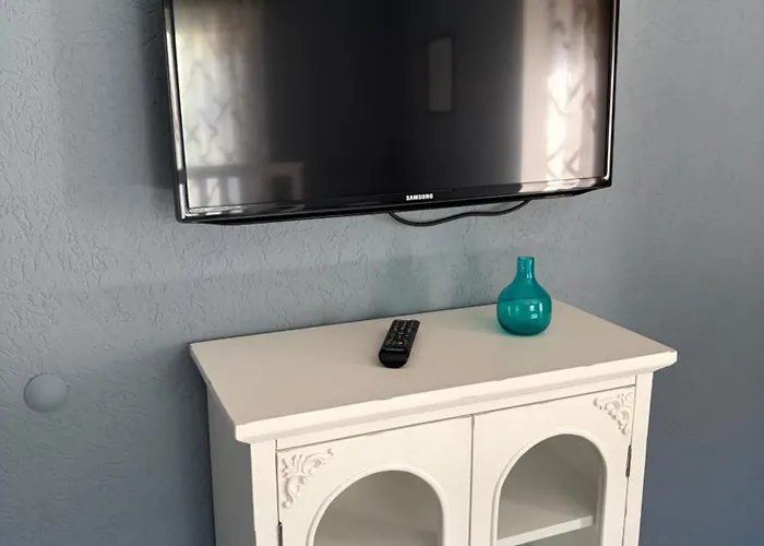 Strandhaus Sonnenseite Links, Nur 100m Vom Senftenberger بيت للعطل